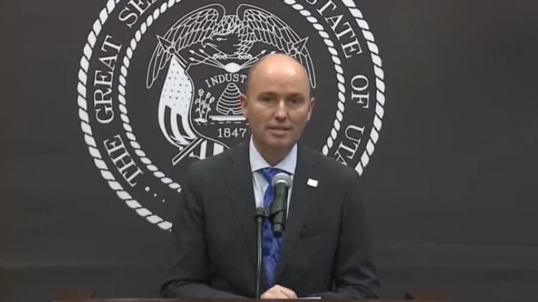 Gobernador Cox dice que Utah vive una situación desesperada por repunte de la pandemia