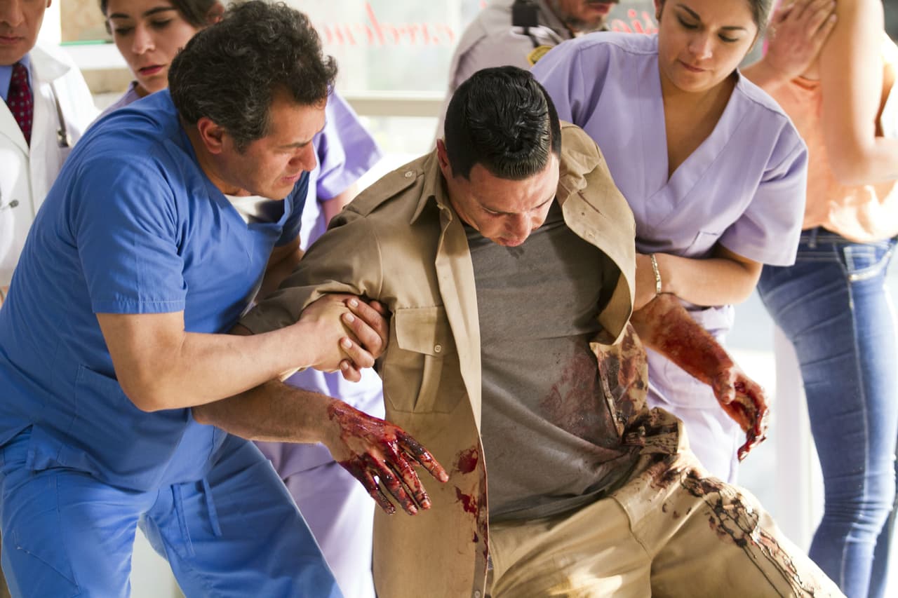 El ex jefe de seguridad de 'Los Lucio' fue directo al hospital donde se encontraba internado su hijo.