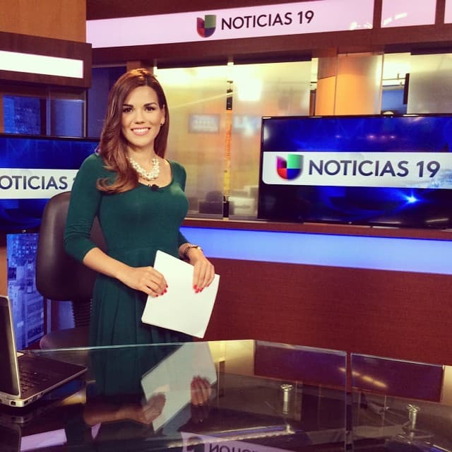 Karina siguió desempeñándose con gran profesionalismo en el noticiero de Sacramento, gracias a lo cual recibió sus tres primeros premios Emmy, uno de ellos como Mejor Conductora del Tiempo.