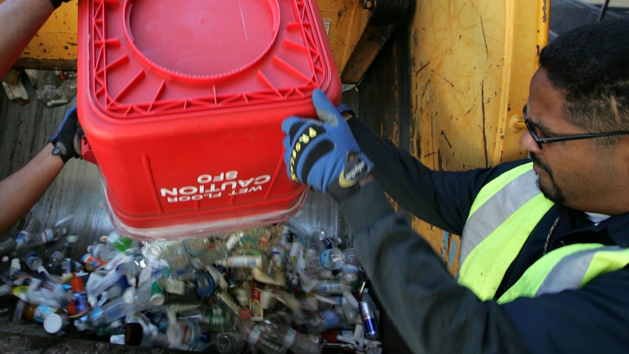 Estas calles de Queens jamás habían sido limpiadas por la ciudad, hasta ahora