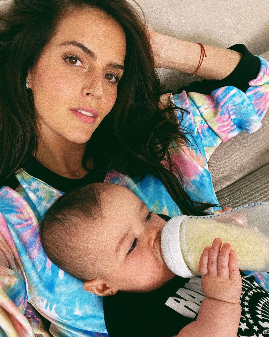 La Navidad de la actriz y el productor estuvo enmarcada con un festejo adicional al celebrar la primera vuelta al sol de su hija. 
<br>