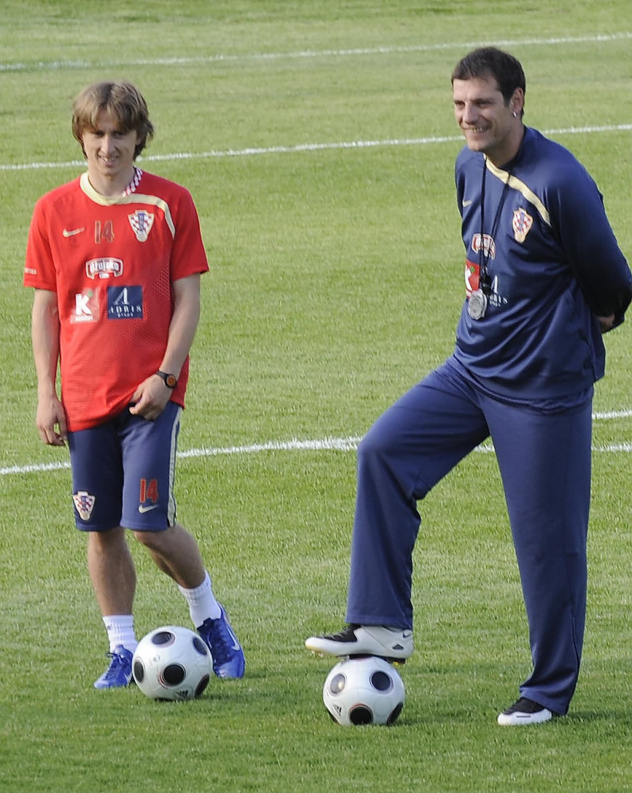 Bilic se retiró joven, a los 32 años, en el año 2000. En el 2006 le encomendaron, como seleccionador nacional, la tarea de hacer madurar y llevar de a poco a Luka Modric.