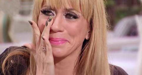 Evidentemente molesta, Noelia rechazó lo dicho por su madre: "No puede ya a estas alturas borrar su culpa y su complicidad
<b>.</b> ¿Me duele? ¡Sí! Me duele haber perdido 18 años de mi vida llorando por alguien que nunca corrigió, que nunca será capaz de aceptar sus delitos, sus culpas y asumir su responsabilidad", escribió.