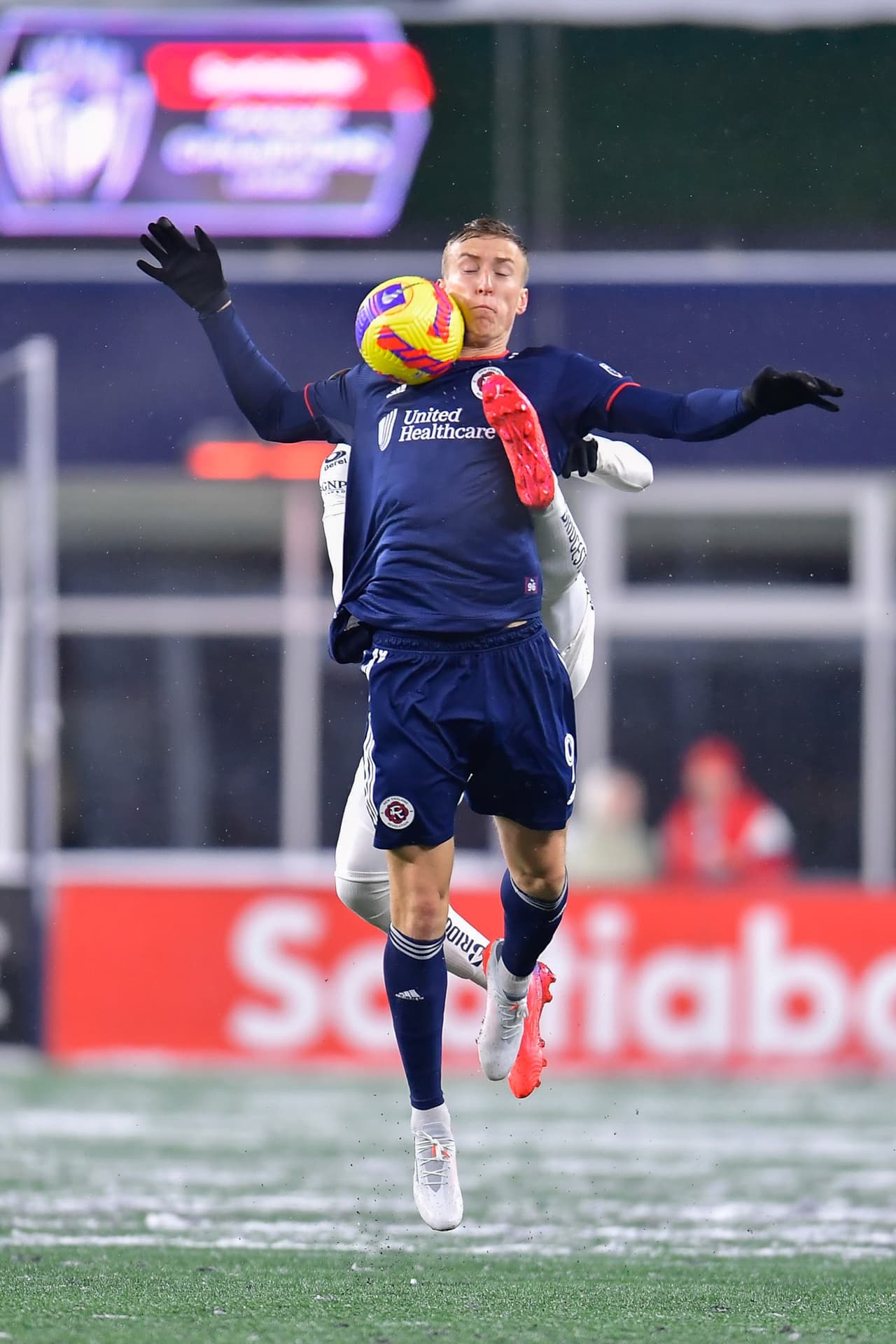 New England Revolution fue muy superior a los Pumas y se impuso gracias a un doblete de Adam Buksa y otro tanto de Sebastian Lletget.