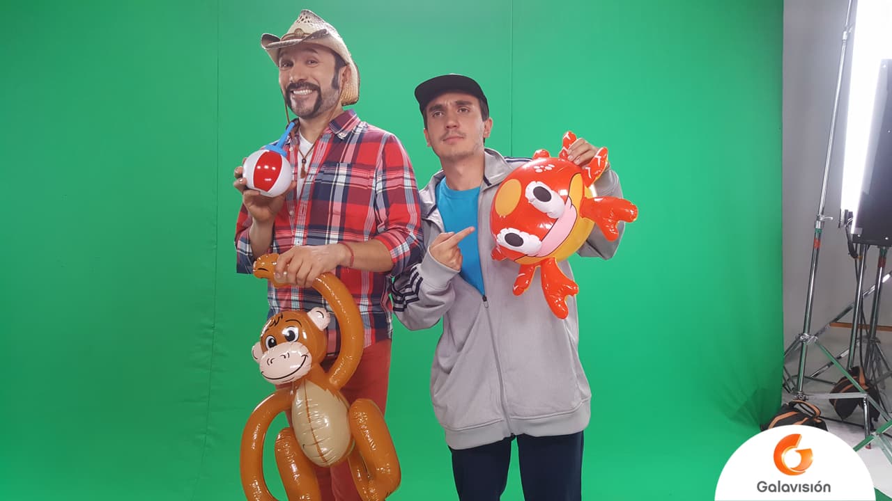 En las grabaciones de los promocionales para Galaverano Total, Los Cousins bailaron, cantaron y hasta jugaron con inflables.