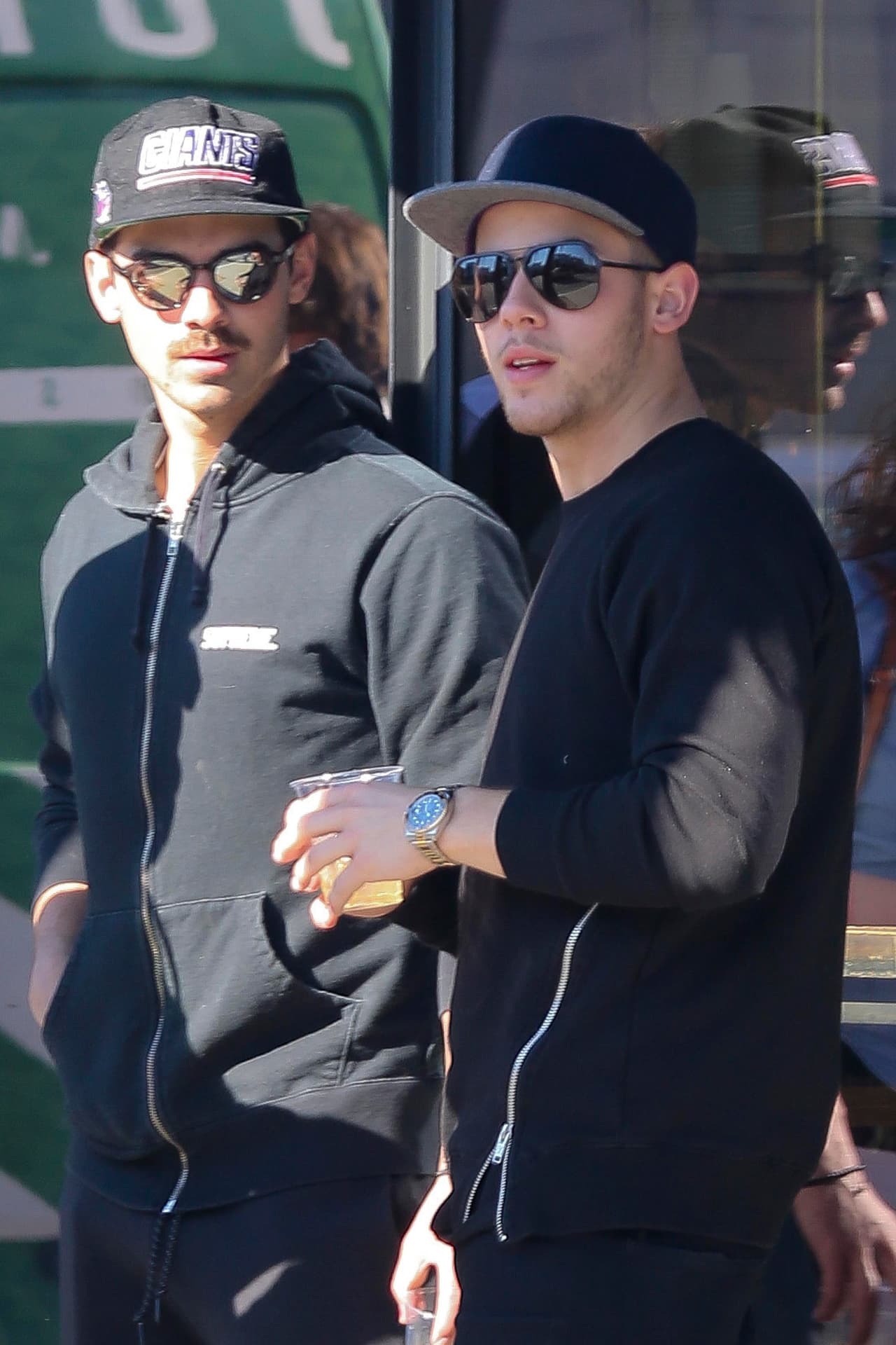 Acompañados de un amigo, visitaron Gjelina, en Venice, California.