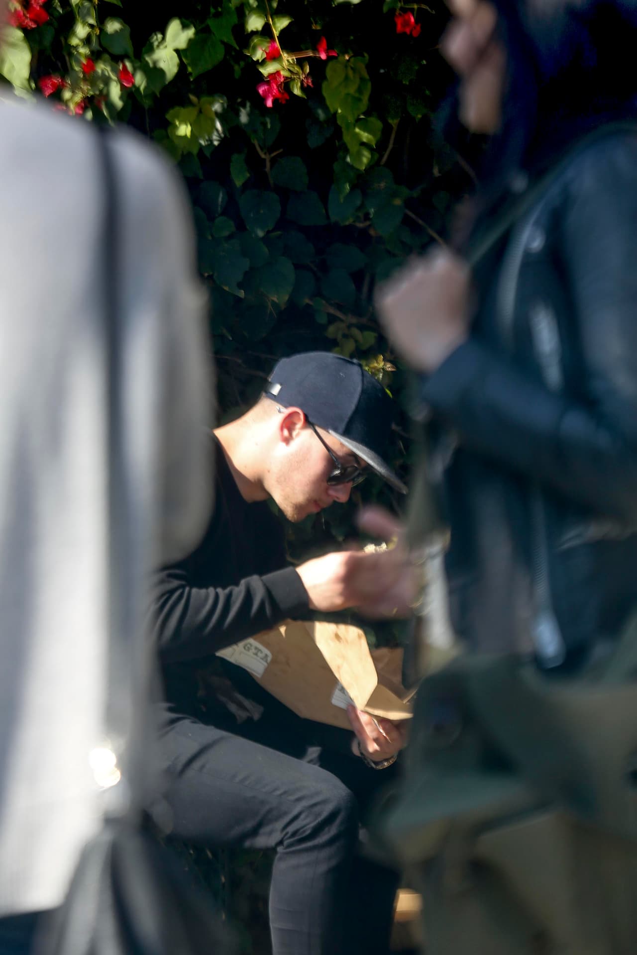 Lo disfrutaba bastante, porque no le quitaba los ojos de encima.