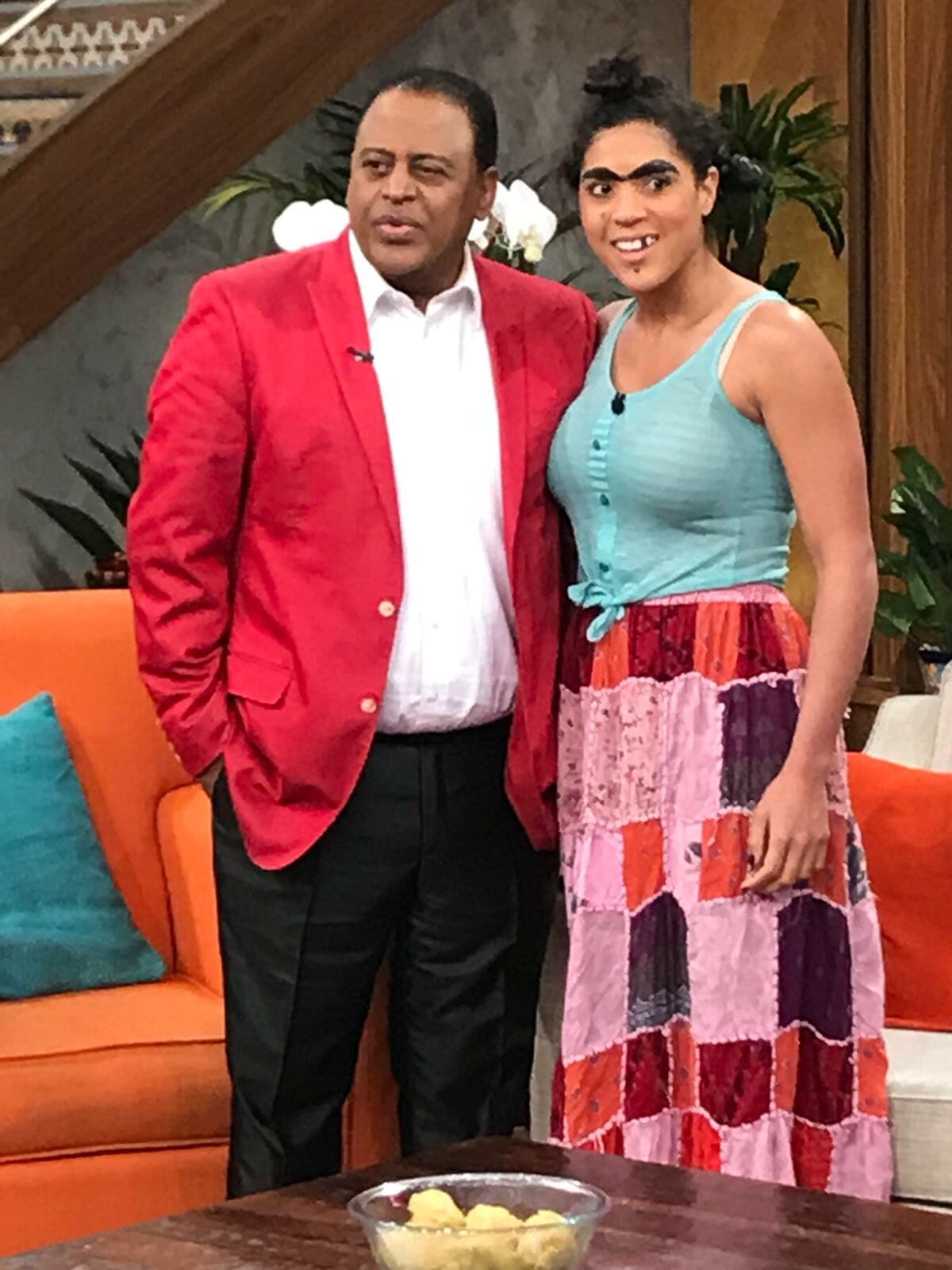 La situación se torno más seria. Mela le contó a Wilfrido que su mamá le dijo que podría ser "su hija".