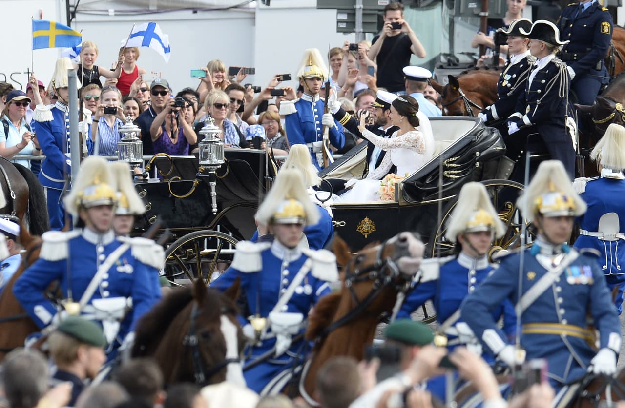 Fotos de ls boda del príncipe Carlos y Sofía Hellqvist.