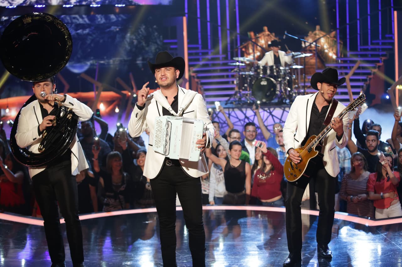 Con presentaciones inolvidables estos artistas conquistaron a las bellas con sexys letras y pegajosas melodías.