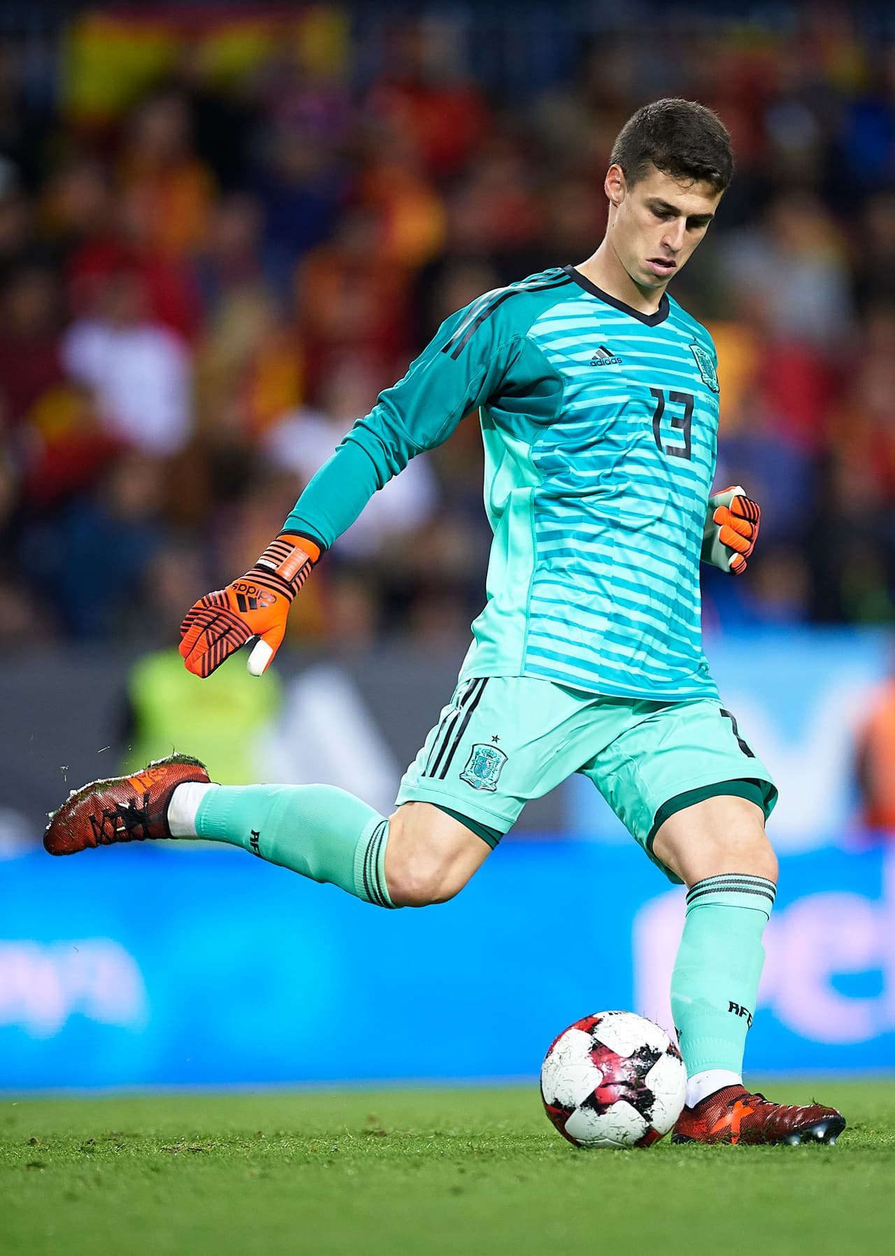 El joven de 23 años fue titular y disputó los 90 minutos, respondiendo de gran manera ante las escasas opciones de gol de los centroamericanos.