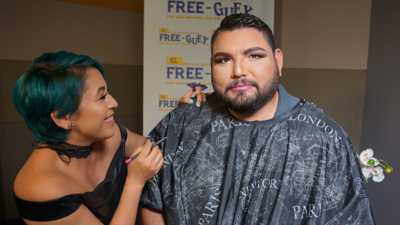 El Tambochi pago la apuesta contra El Compa Ivan cambiando de 'look' por un día.