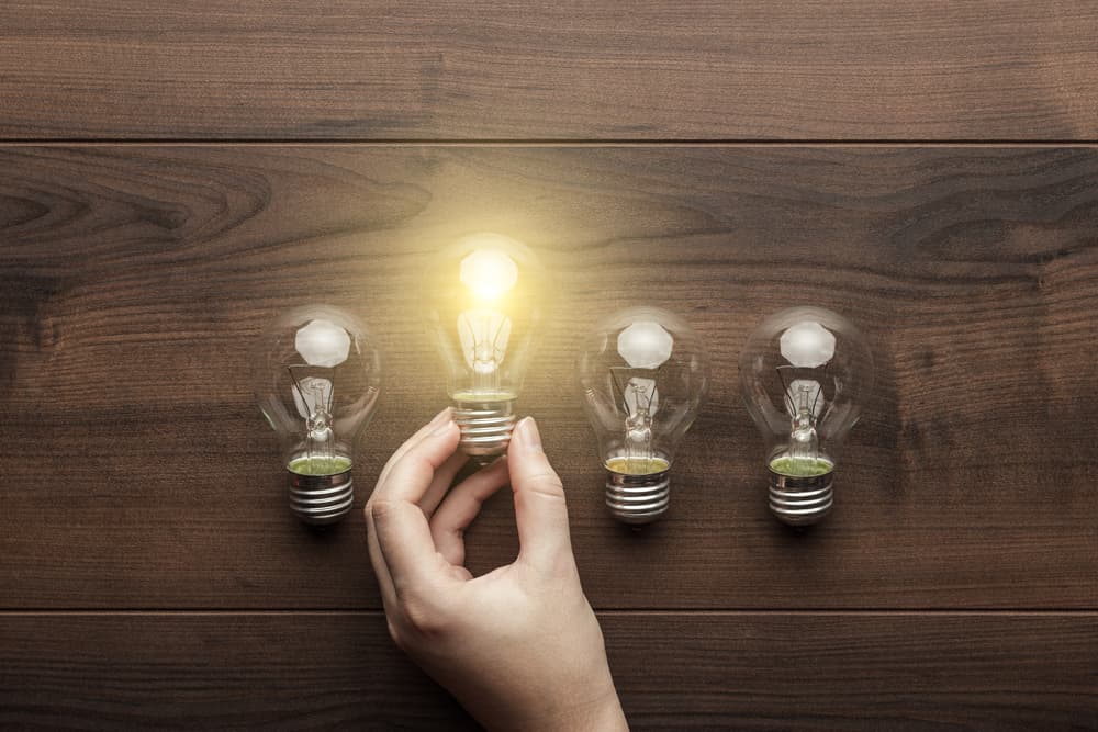 Cuando Mercurio entra directo muchas cosas se arreglan y los problemas que hubo recientemente pasan a un segundo plano.
<br>