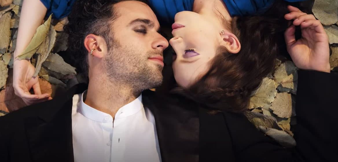 José Pablo Minor y Ana Valeria Becerril como Romeo y Julieta