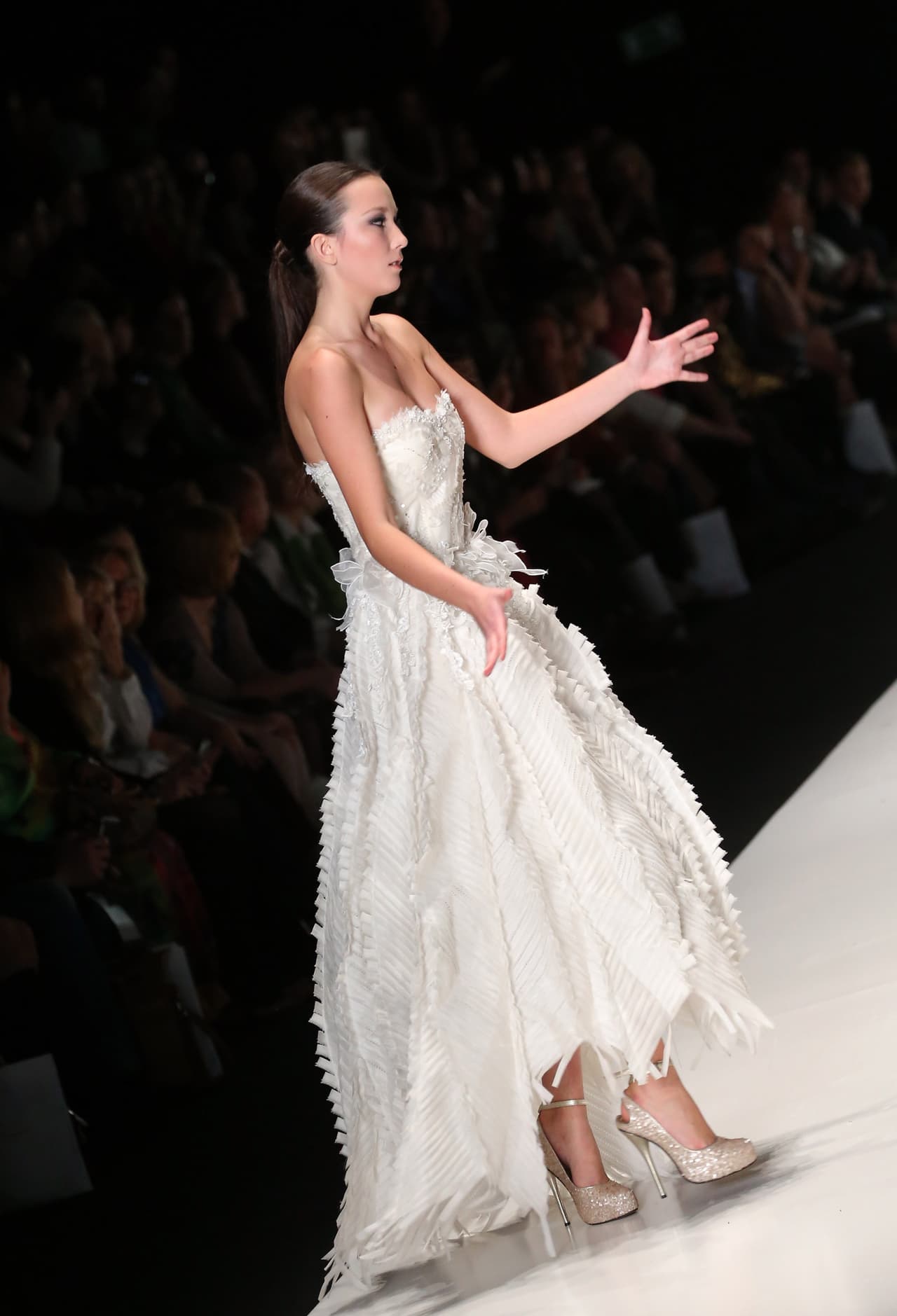 Si la pasarela es muy ‘creativa’ o extraña, la situación empeora: pueden haber curvas o pisos texturizados que no ayudan al caminar.