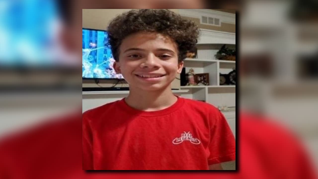 Buscan a adolescente reportado como desaparecido luego de salir de la escuela 