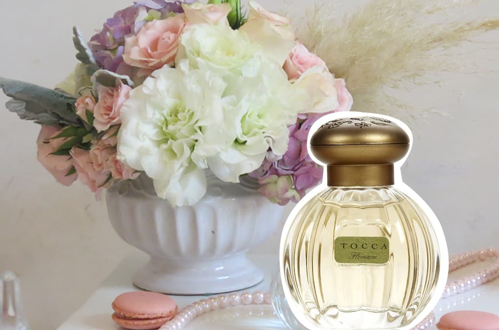 Es una línea de fragancias que nace de la marca de moda Tocca que tiene origen italiano. Se basan en el look que usarías en la isla de Santa Lucia en Italia. Se trata de empoderar a la mujer y todas las fragancias tienen nombre de mujer, algunas están basadas en un personaje como Grace y Cleopatra. Tienen toques muy especiales algunas son frescas y son muy femeninas. Hay 16 aromas disponibles y las encuentras en Sephora.