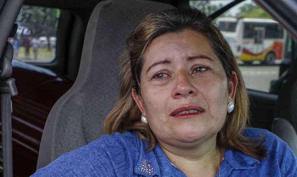 "Me lo torturaron por pedir la baja": la madre de un policía asesinado en Nicaragua denuncia que lo mataron sus propios compañeros