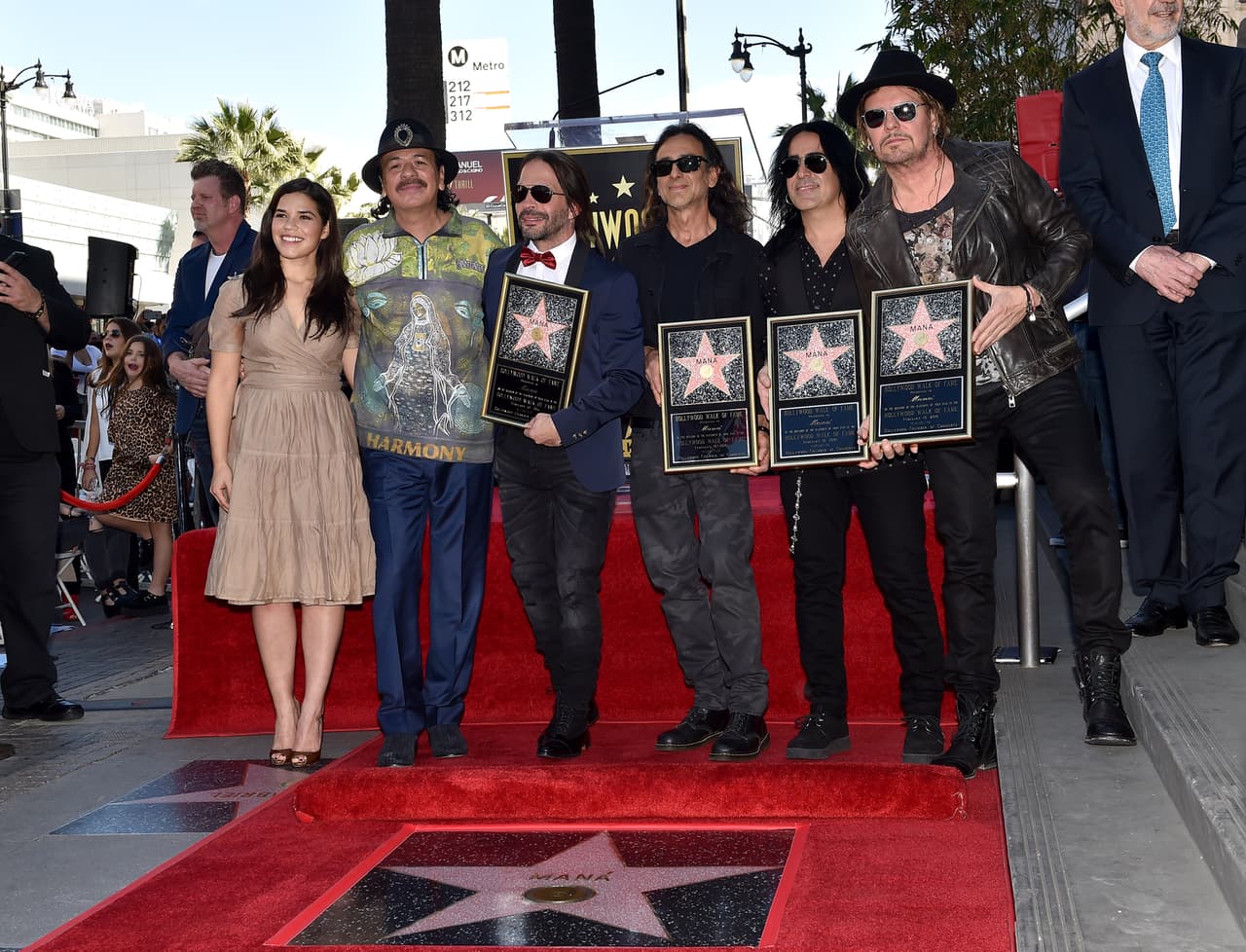 La ceremonia se realizó en medio de diversos medios de comunicación.