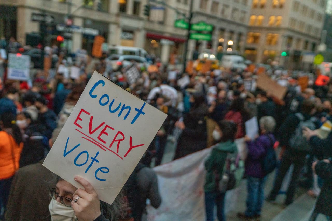 Ocho condados de Nueva York deben corregir errores de conteo en elección de representante