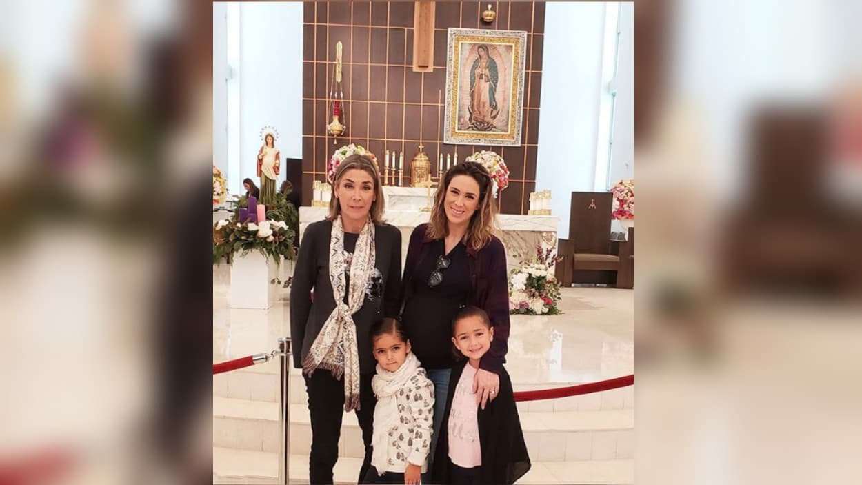 A una semana de dar a luz, Jacky Bracamontes suplica auxilio divino