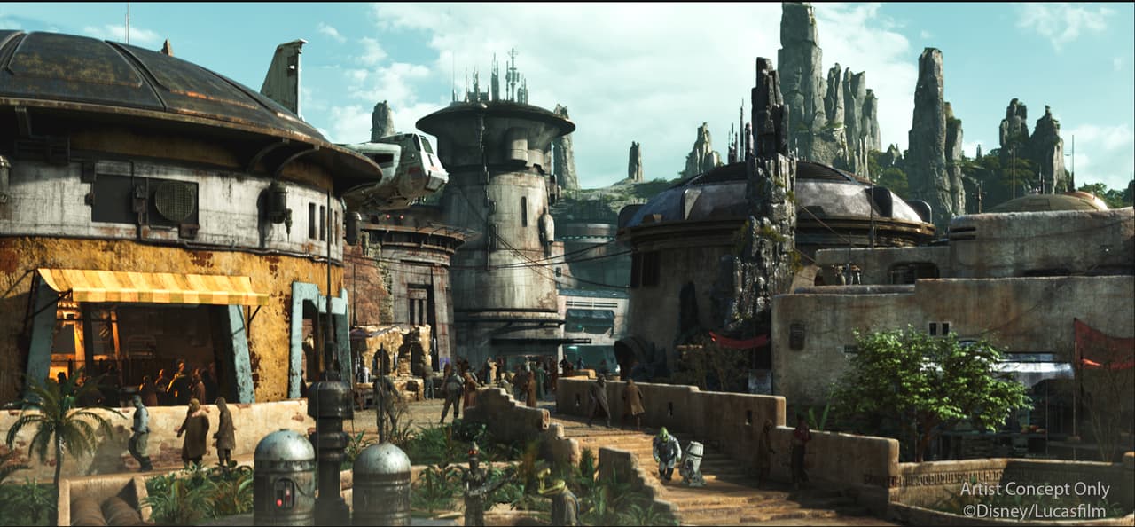 Star Wars: Galaxy's Edge en Disneyland Park en California abrirá sus puertas oficialmente en mayo mientras que Disney World Resort abrirá en agosto.