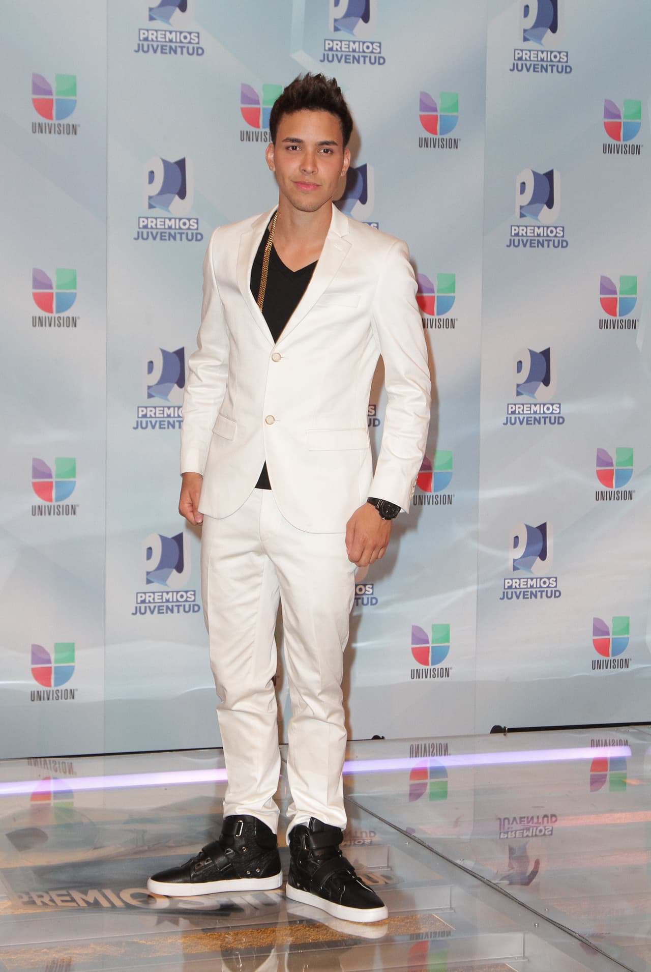 En esa ocasión utilizó calzado deportivo.