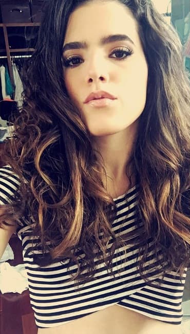 Camila es una chica que ha destacado por su talento y carisma, además le fascina la moda.