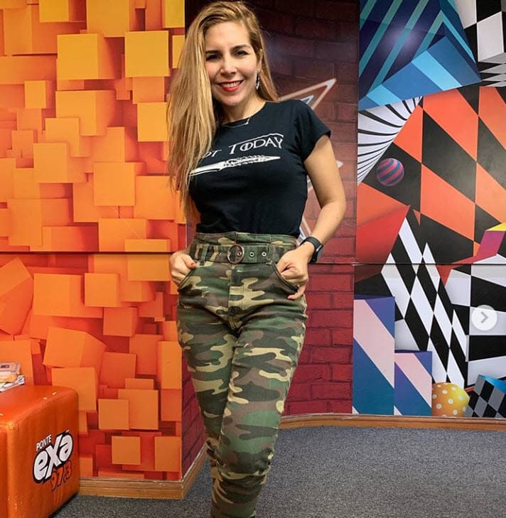 "Yo creo que sí, 
<b><a href="https://www.univision.com/famosos/en-medio-de-acusaciones-de-la-familia-de-karla-luna-sacan-del-aire-show-de-karla-panini-fotos" target="_blank">fue uno de los karmas</a></b>", agregó. 
<br>