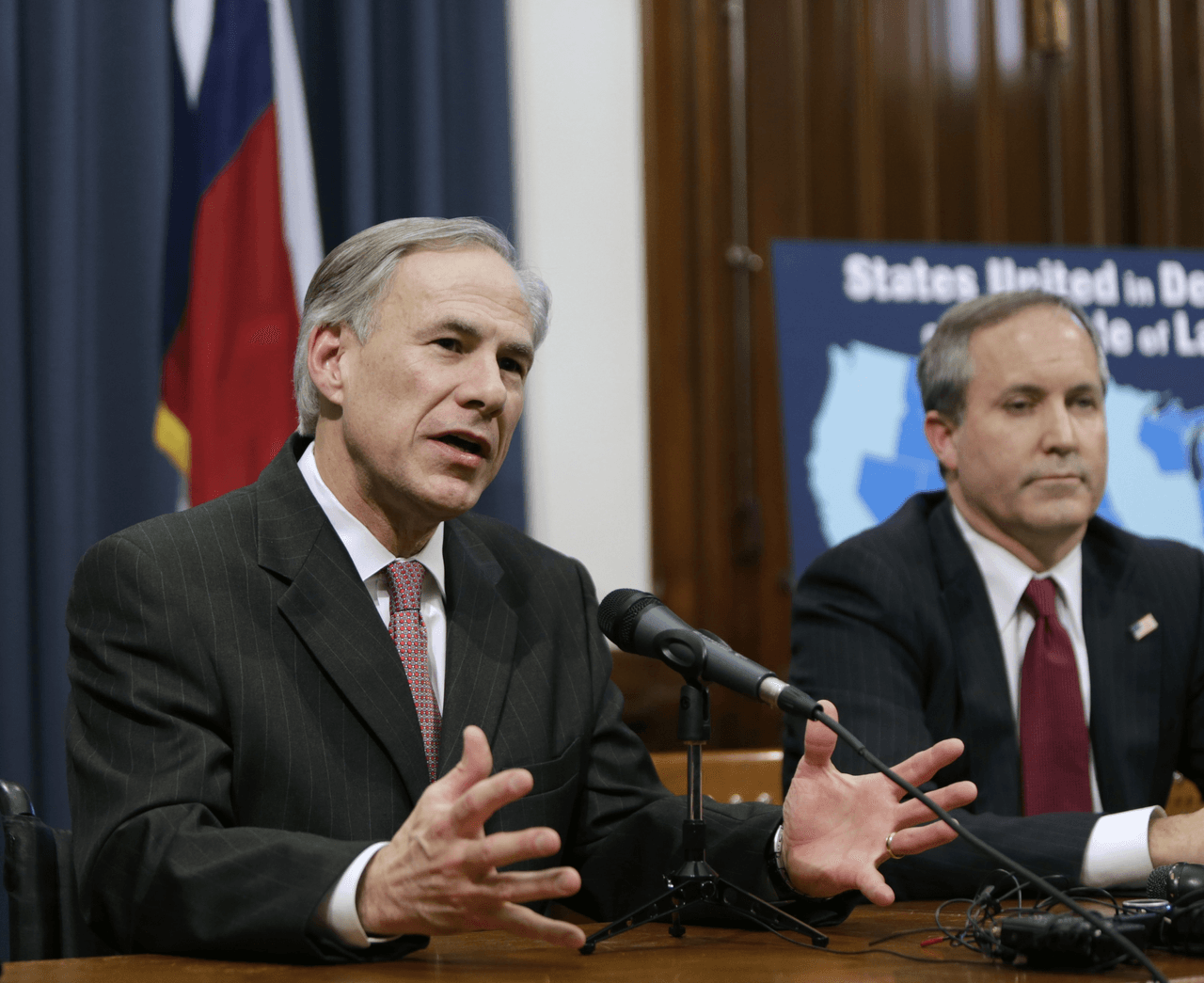 Líderes texanos celebran fallo en contra de la acción ejecutiva de inmigración