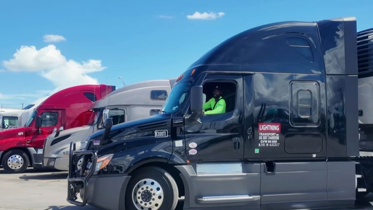 ¿Alivio al bolsillo de transportistas? Camioneros y economistas analizan la orden ejecutiva de Trump sobre el diésel