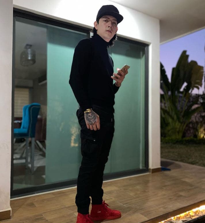 La mañana del domingo 23 de mayo,
<b><a href="https://www.univision.com/famosos/pantera-de-culiacan-accidente-foto" target="_blank">El Pantera de Culiacán sufrió un fatal accidente</a></b>
<a href="https://www.univision.com/famosos/pantera-de-culiacan-accidente-foto" target="_blank"> </a>de auto al norte de la capital sinaloense.
<br>