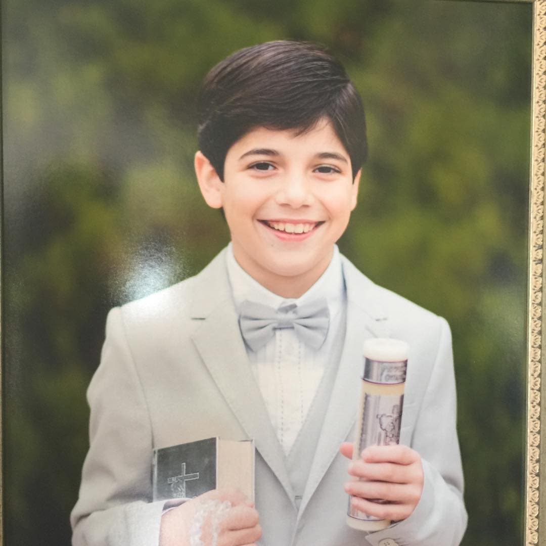 Actualmente, el joven apuesto tiene 12 años y ya empieza a ganarse la admiración de las fans más pequeñas de su mamá.