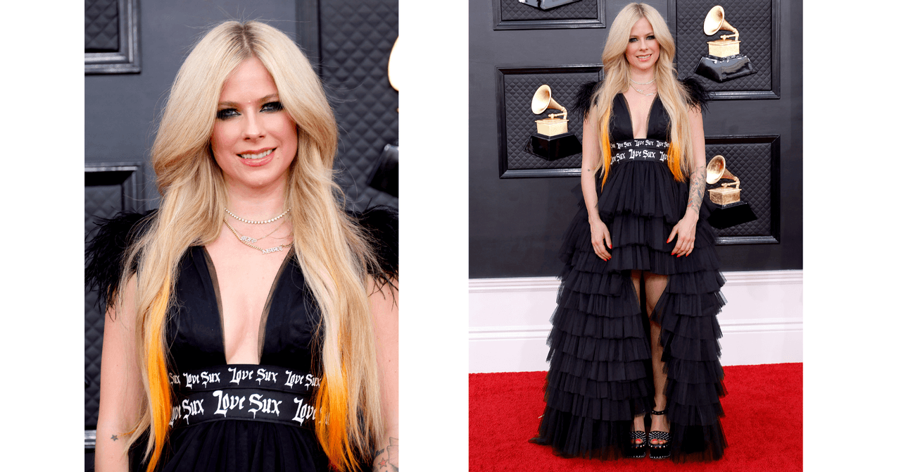 Avril Lavigne en la alfombra roja de los Grammy 2022