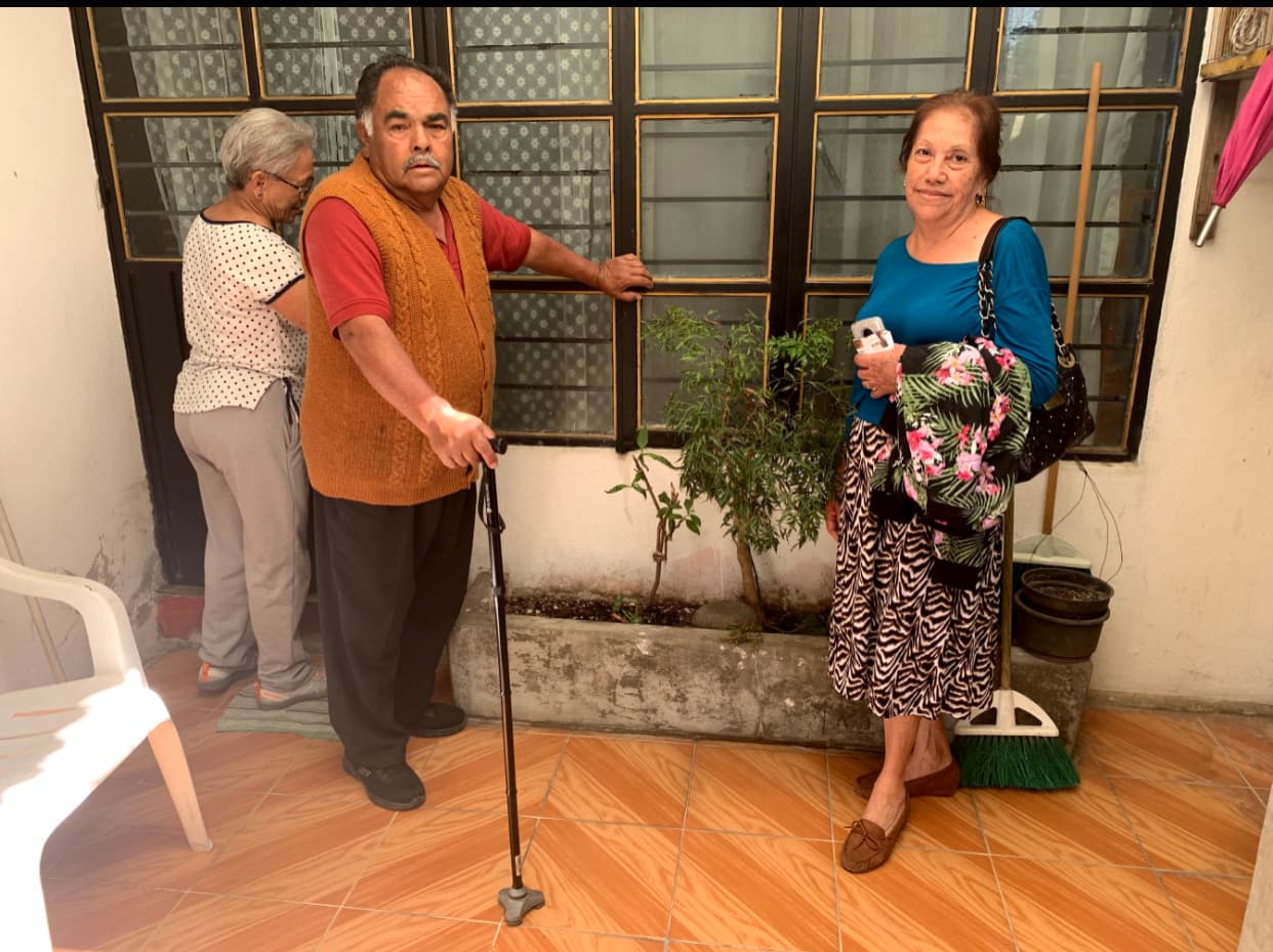 El reencuentro con sus seres queridos en el hogar del que salieron hace más de 20 años para iniciar una vida en EEUU.