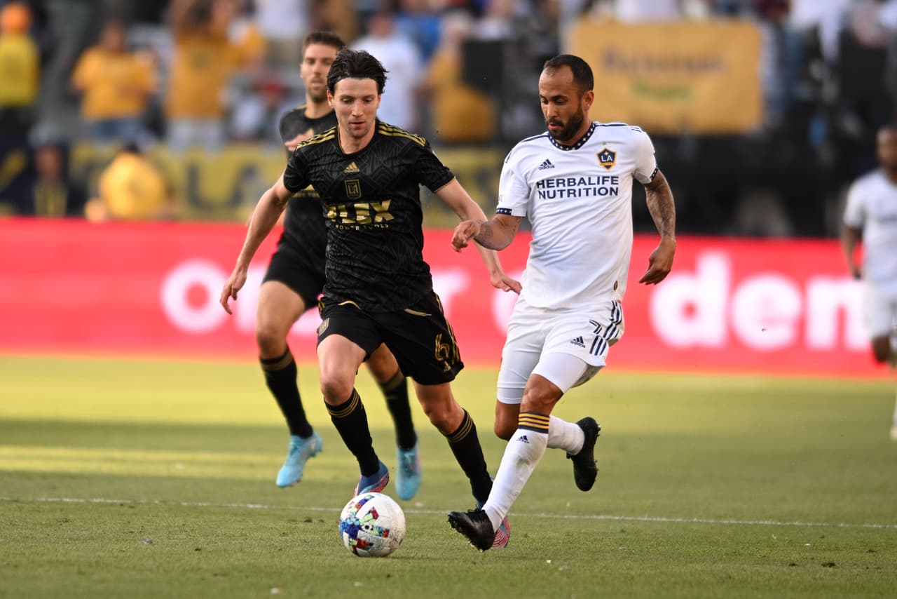 El Tráfico con más protagonistas, más allá de Chicharito y Vela