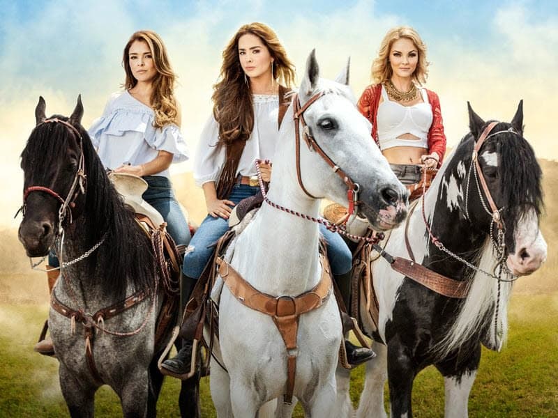 Las 
<b>hermanas 'Santos Luna' </b>están cautivando a todos de lunes a viernes a las 3PM/2C por 
<b><a href="http://www.univision.com/">Univision</a></b> gracias a la telenovela 
<b><a href="http://www.univision.com/novelas/las-amazonas">'Las Amazonas'</a></b>.