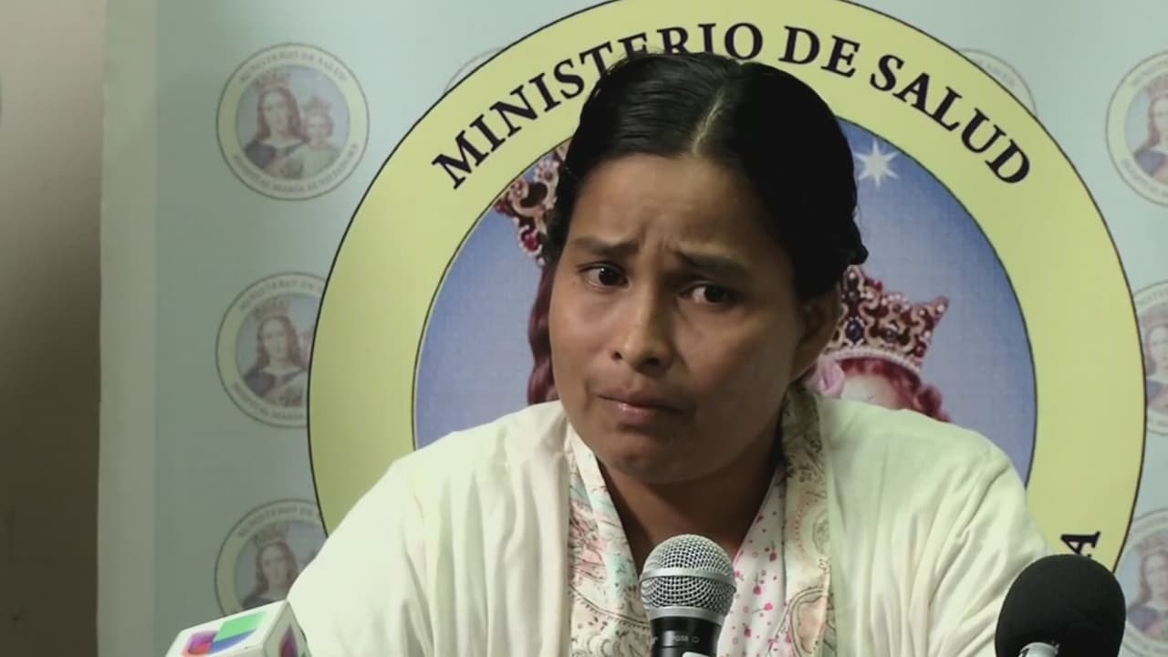 "Ya no tenía fuerzas ni para respirar": testimonio de la mujer convertida en símbolo en Perú tras sobrevivir a un río de lodo