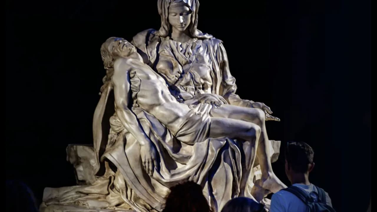 Además, podrás aprender de esculturas icónicas como "La Piedad" (foto), otra de las creaciones de Miguel Ángel y que más visitantes tiene en El Vaticano.