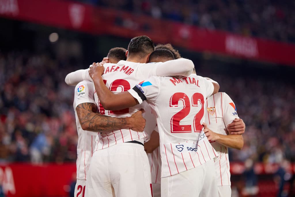 Papu Gómez y Rafa de Mir son los encargados de batir la portería de Edgar Badia para poner el 2-0 definitivo en el marcador y sumar tres importantes unidaes.