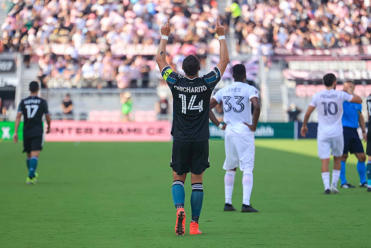 LA Galaxy consiguió una valiosa remontada con doblete de Chicharito para sumar sus primeros tres puntos de la Temporada 2021 de la MLS.