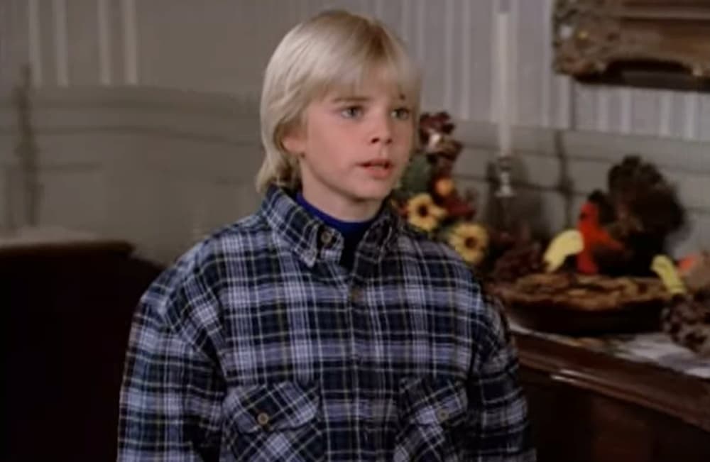 <b>David Gallagher</b>
<br>Durante las 11 temporadas de la serie, David Gallagher interpretó a Simon Camden, quien pasó de ser un niño a convertirse en un hombre universitario al final de la serie.
<br>