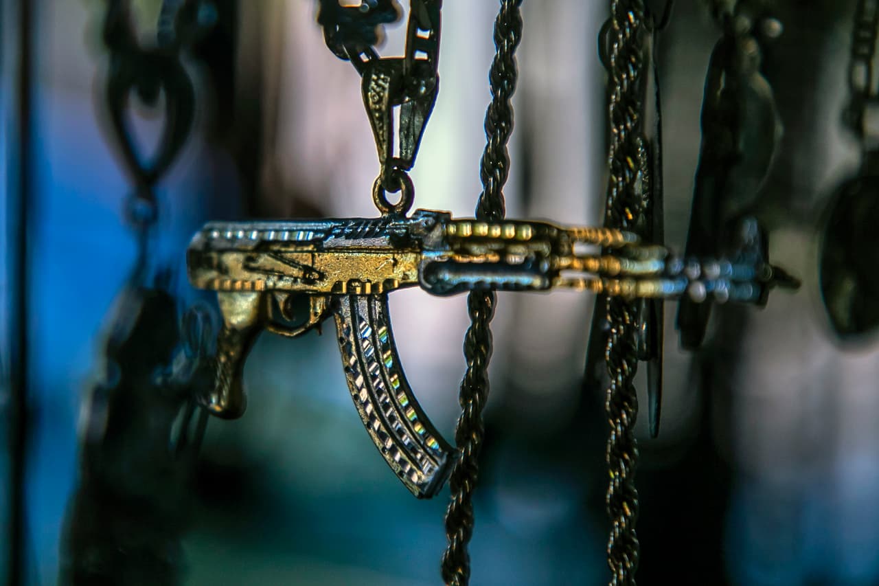 “Somos de Sinaloa, del crimen organizado”: 'secuestro virtual' le quita a una inmigrante sus ahorros y la manda al hospital