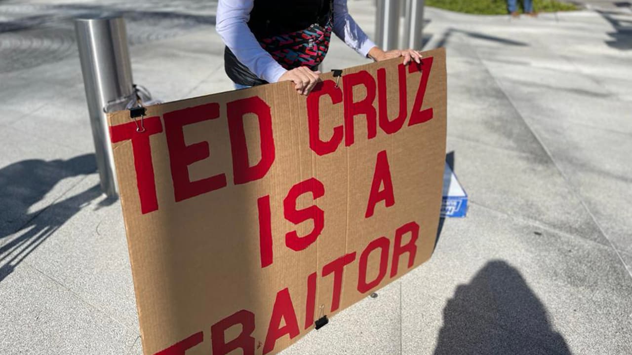 Hasta el momento Noticias 45 no ha recibido respuesta por parte de la oficina del senador republicano, Ted Cruz.