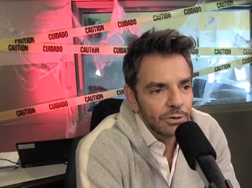 "No puede ser que un pequeño grupo 
<b><a href="https://www.univision.com/radio/el-free-guey/eugenio-derbez-critica-la-liberacion-del-hijo-de-el-chapo-no-puede-ser-que-un-pequeno-grupo-sea-mas-poderoso-que-el-pais-video" target="_blank">sea más poderoso </a></b>que el país", expresó el actor durante el show.