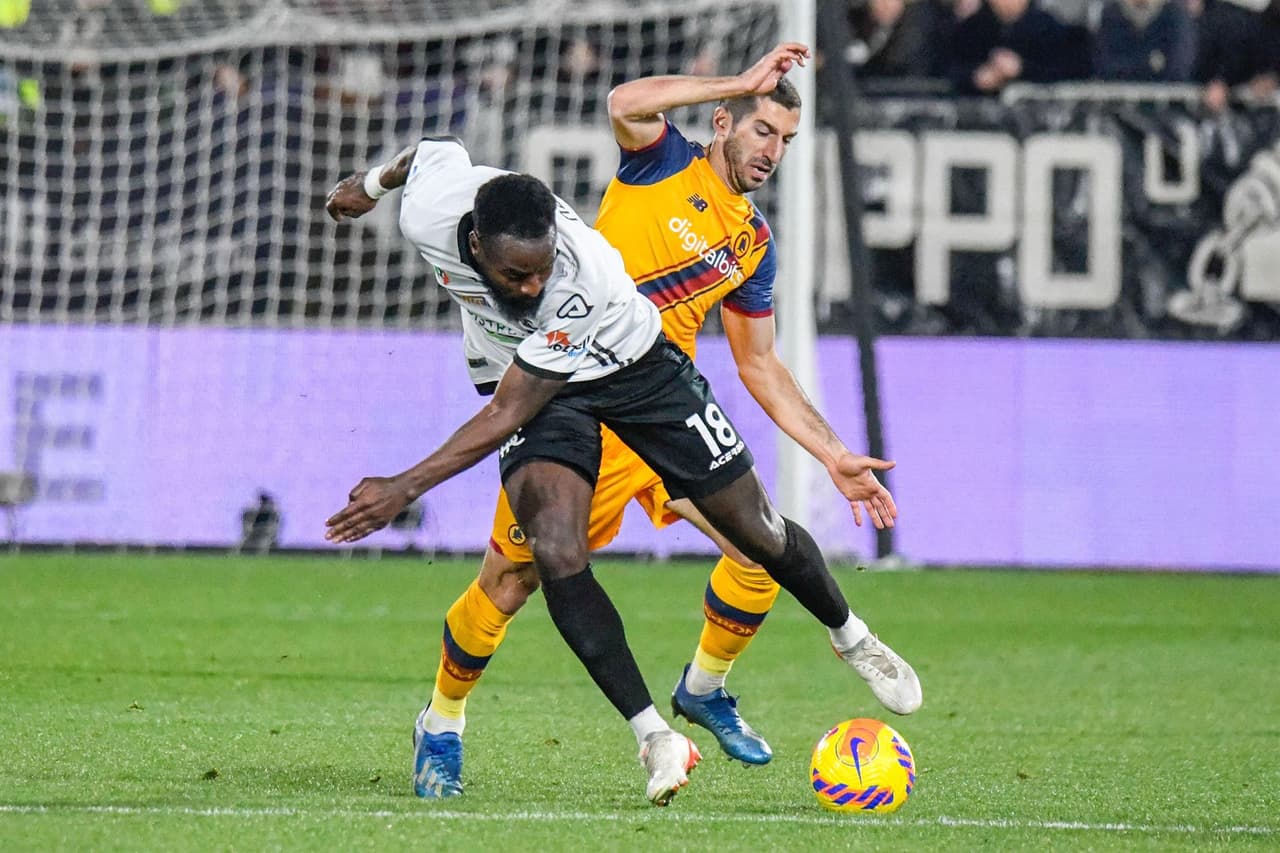 La Roma saca triunfo sobre Spezia ya en minutos agregados durante la fecha 27 en la Serie A. Tammy Abraham (90+9+) se encargó de cobrar un penalti para darle la victoria a 'la Loba'.