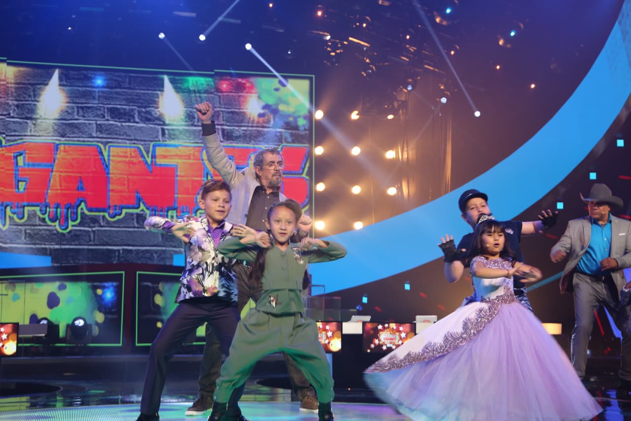 "Fue un momento muy divertido del programa, y de verdad no pude contener la risa y feliz de ver a lso niños tan contentos", declaró Galilea Montijo al programa Despierta América.