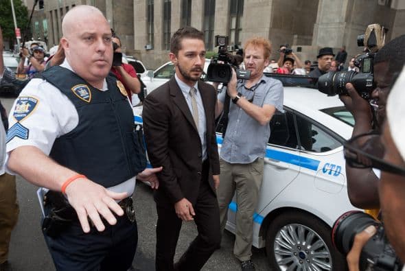 El controvertido actor se presentó a la Corte en New York junto a su abogado.