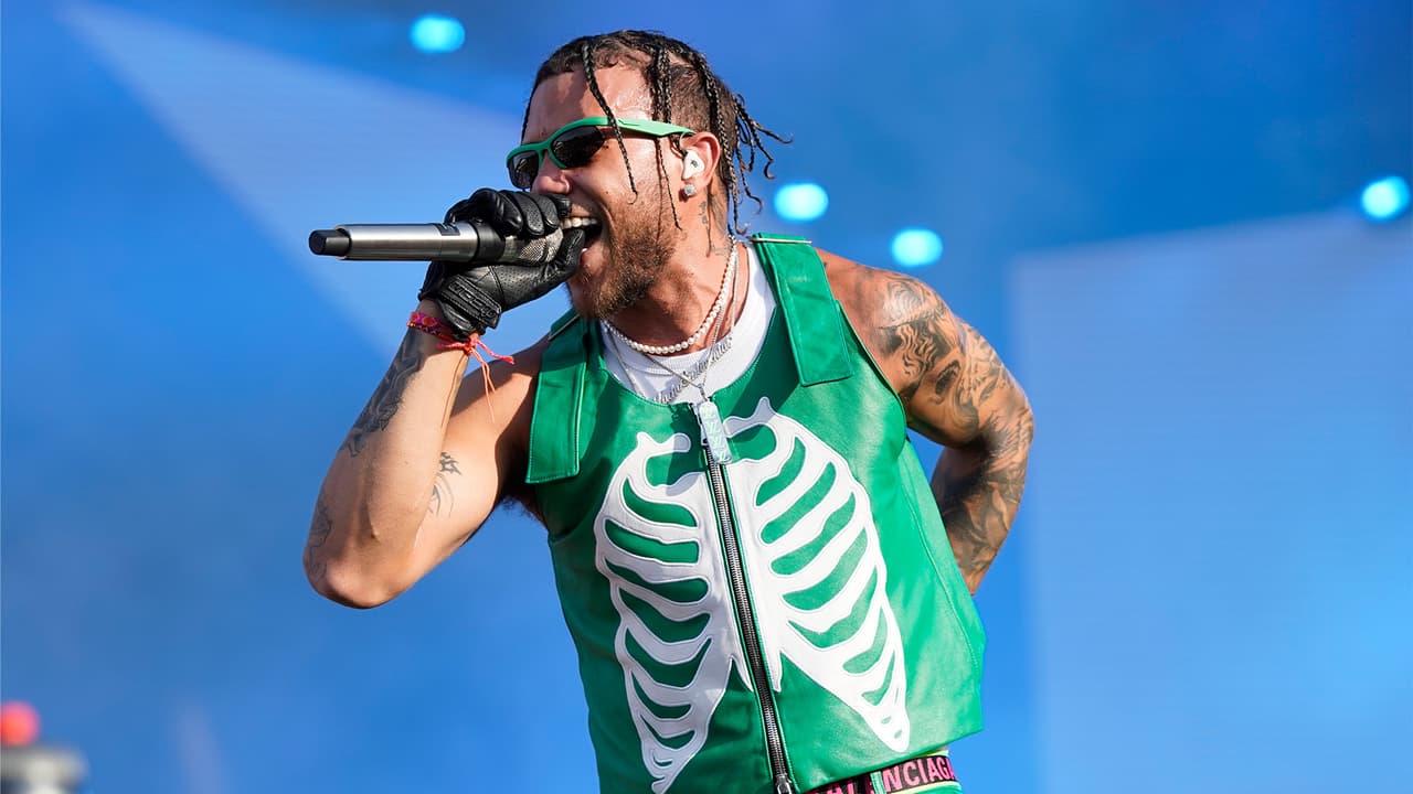 <b>Jhay Cortez </b>fue otro de los artistas esperados que cumplió con su presentación ante los asistentes.