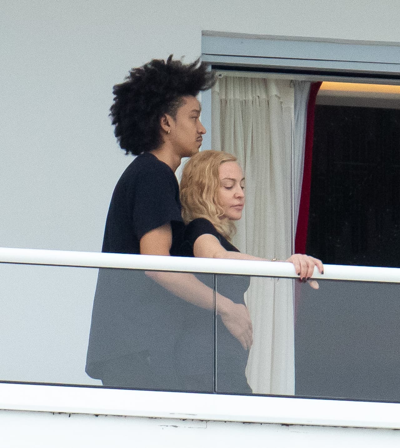 "Le pregunté (a mi hijo) cómo se siente acerca de ella y dice que nunca ha sido más feliz", agregó Drue Williams.